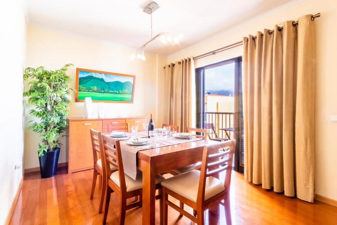 아파트 Lulina Two Bedroom By Alma Holiday Rentals 푼샬 포르투갈