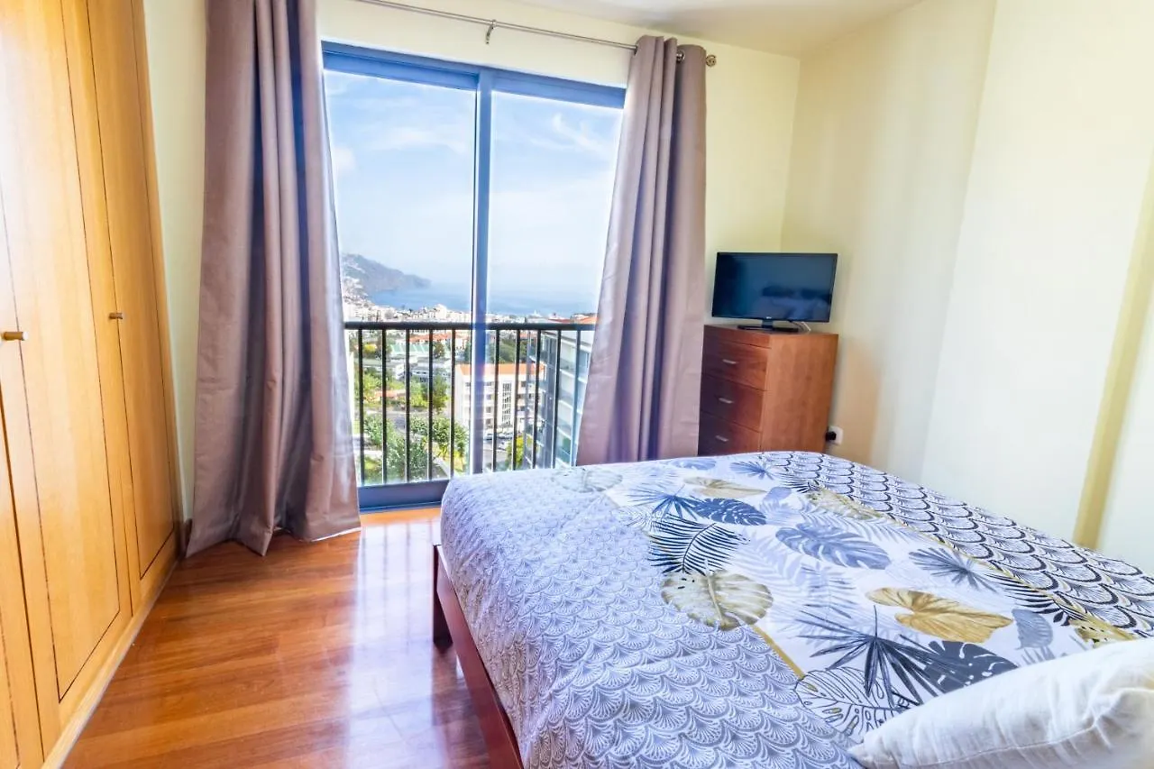 Lulina Two Bedroom By Alma Holiday Rentals 푼샬 아파트